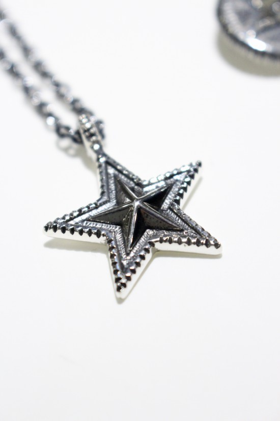 1PIU1UGUALE3 × CODY SANDERSON silver necklace (big star)